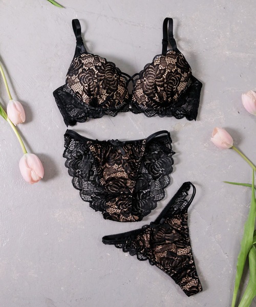 Absorle（アブソール）の「シュクレフラワー　ブラ&ショーツ&Tバック3点セット（ブラ&ショーツ・レディース・ホワイト/ブラック/ライトピンク・D75/D70/D65/C65/B75/B70/B65/F70/F65/E75/E70/E65/C75/C70/F75）」の4枚目の写真