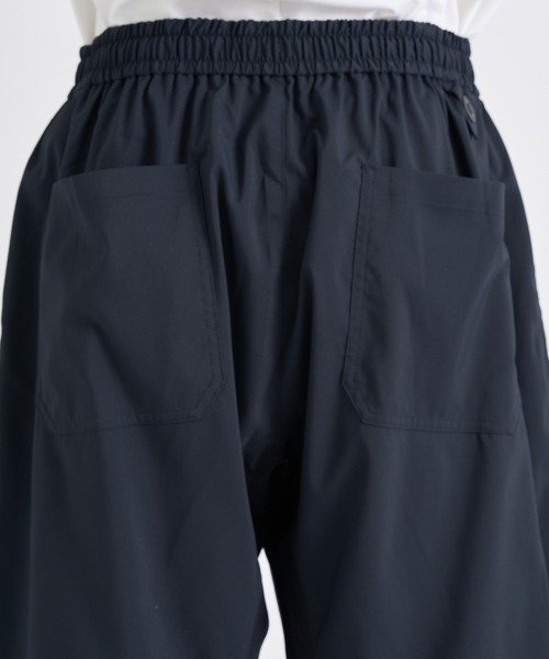 WHITE MOUNTAINEERING(ホワイトマウンテニアリング)の「【White Mountaineering / ホワイトマウンテニアリング】WIDE SHORT PANTS/ワイドショートパンツ(その他パンツ・メンズ・ネイビー/ブラック・0/2/1)」の19枚目の写真