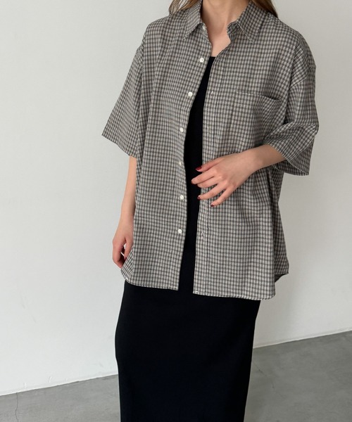 CANAL JEAN(キャナルジーン)の「choice_cnl ギンガムチェックオーバー半袖シャツ(シャツ/ブラウス・レディース・ブラック/ベージュ・ONE SIZE)」の6枚目の写真