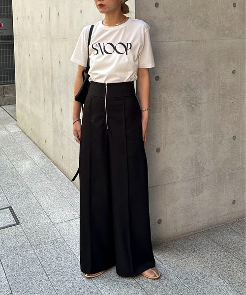 feepur(フェピュール)の「フロントジップハイウエストワイドスラックス(スラックス・レディース・アイボリー/ブラック/グレー・SMALL/MEDIUM)」の4枚目の写真