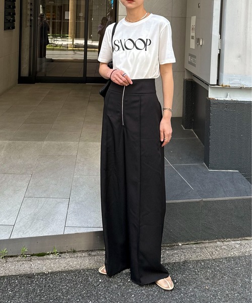 feepur(フェピュール)の「フロントジップハイウエストワイドスラックス(スラックス・レディース・アイボリー/ブラック/グレー・SMALL/MEDIUM)」の6枚目の写真