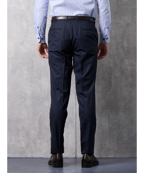 Perfect Suit FActory(パーフェクトスーツファクトリー)の「軽量&清涼パンツ トロピカル生地・高通気 凄脚(すごあし)シリーズ 無地 ベージュ/ネイビー(スラックス・メンズ・ベージュ/ネイビー・91/88/85/82/79/76/94)」の10枚目の写真