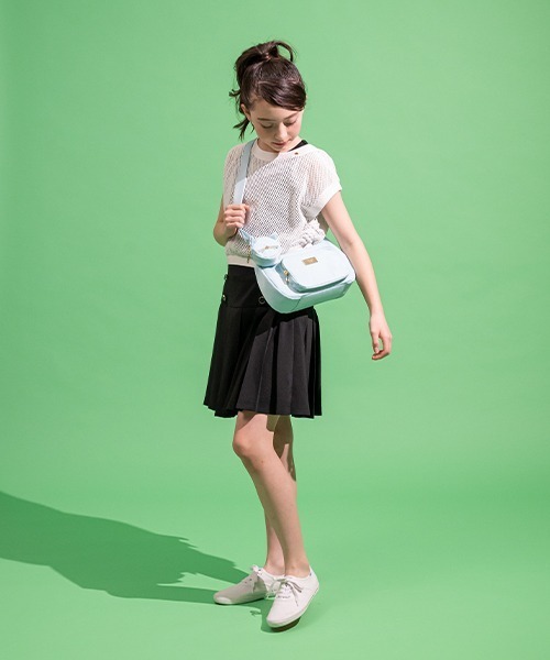 【ほぼ新品】Kate Spade（ケイトスペード）　ウエストポーチ　グリーン kate spade new york kids（ケイトスペードニューヨーク）の