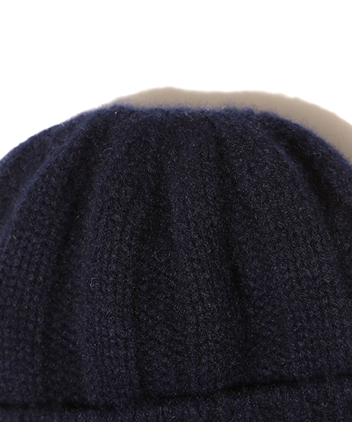 BEAMS PLUS（ビームスプラス）の「BEAMS PLUS / カシミヤリブワッチキャップ（ニットキャップ/ビーニー・メンズ・オフホワイト/チャコールグレー/ブラック/ワイン/ネイビー・ONE SIZE）」の12枚目の写真
