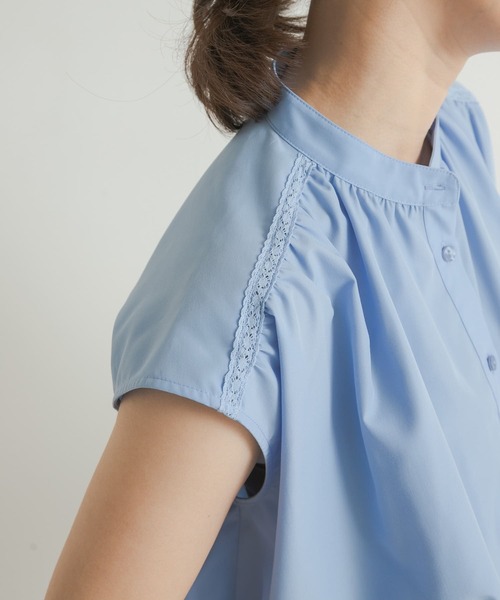 URBAN RESEARCH DOORS（アーバンリサーチドアーズ）の「レース切替フレンチブラウス（シャツ/ブラウス・レディース・ブラック/オフホワイト/ブルー・MEDIUM）」の12枚目の写真