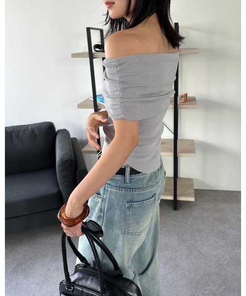 HANNE（アン）の「オフショルダーリブニットトップス（シャツ/ブラウス・レディース・グレー/ホワイト/ブラック・FREE）」の16枚目の写真