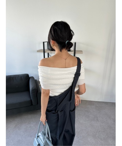 HANNE（アン）の「オフショルダーリブニットトップス（シャツ/ブラウス・レディース・グレー/ホワイト/ブラック・FREE）」の13枚目の写真