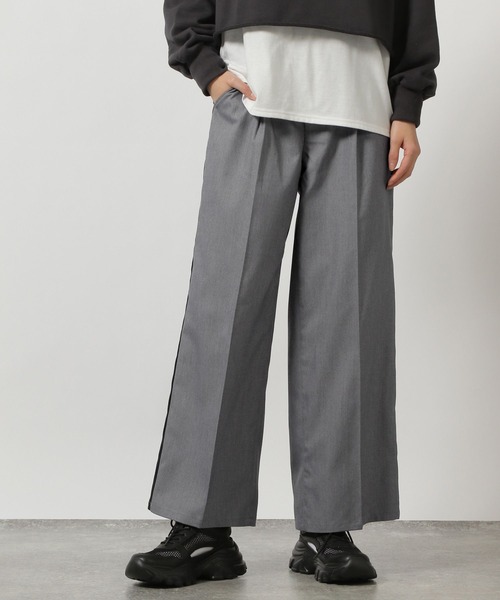 LAKOLE(ラコレ)の「サイドラインスラックスパンツ / 131983(スラックス・レディース・ブラック/グレー/ベージュ/グレー系2/ネイビー系8/グレー系その他/ブラック系その他2・LARGE/MEDIUM/SMALL)」の15枚目の写真