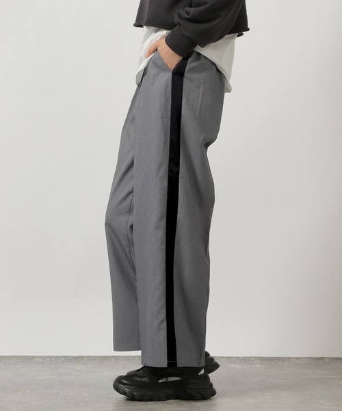 LAKOLE(ラコレ)の「サイドラインスラックスパンツ / 131983(スラックス・レディース・ブラック/グレー/ベージュ/グレー系2/ネイビー系8/グレー系その他/ブラック系その他2・LARGE/MEDIUM/SMALL)」の14枚目の写真