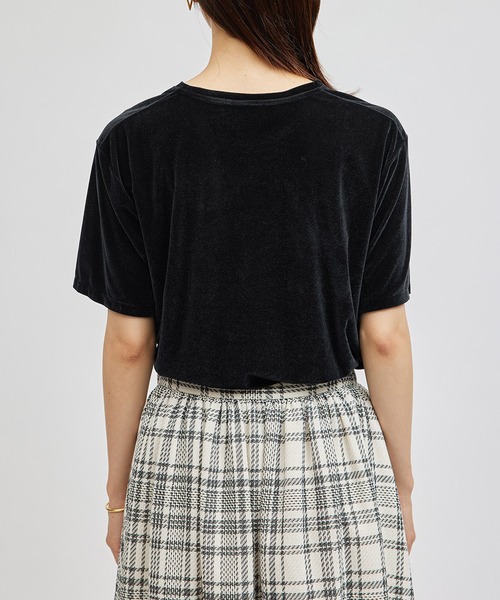 ROPE'（ロペ）の「シアーベロアトップス（Tシャツ/カットソー・レディース・オフホワイト/ブラック/ダークブラウン・FREE）」の6枚目の写真