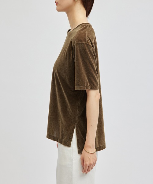 ROPE'（ロペ）の「シアーベロアトップス（Tシャツ/カットソー・レディース・オフホワイト/ブラック/ダークブラウン・FREE）」の11枚目の写真