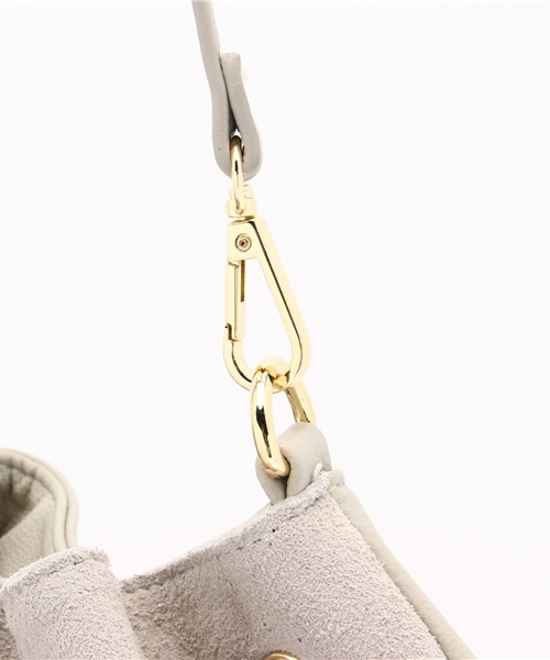 mystic（ミスティック）の「【mystic】スエードフリンジ巾着ショルダー（ショルダーバッグ・レディース・ブラック/キャメル/グレー・ﾌﾘ-）」の8枚目の写真