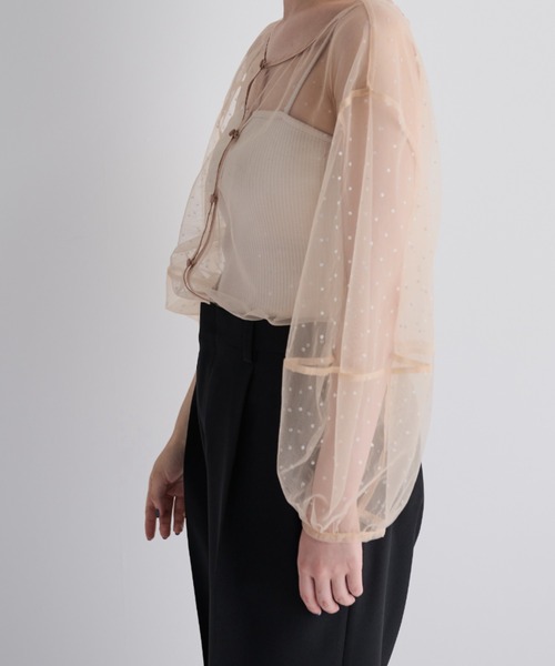 MERLOT(メルロー)の「ラメプリント2wayシアーブラウス(シャツ/ブラウス・レディース・ブラック/ベージュ・FREE)」の8枚目の写真