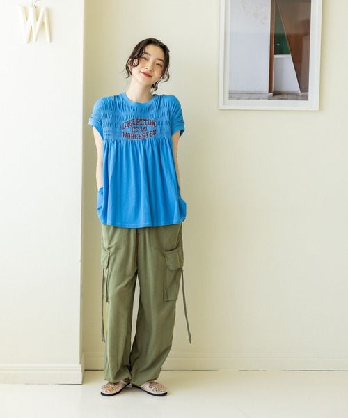 niko and...(ニコアンド)の「シャーリングプリントTシャツ(Tシャツ/カットソー・レディース・ネイビー/オフホワイト/レッド/ブルー・TALL/SHORT)」の11枚目の写真