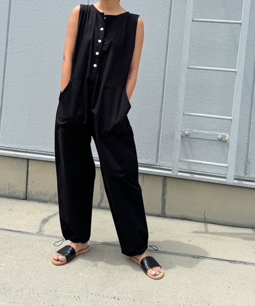 CANAL JEAN（キャナルジーン）の「Lakey Park　前ボタンタンクサロペット（サロペット/オーバーオール・レディース・カーキ/ブラック・ONE SIZE）」の10枚目の写真