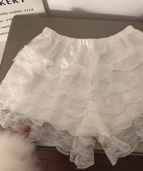 WEGO（ウィゴー）の「WEGO/【お気に入り1万人突破！】レースフリルショートパンツ（その他パンツ・レディース・ホワイト/ブラック/イエロー・FREE）」の9枚目の写真