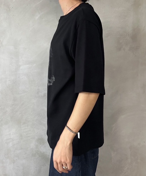 MUHET(ミュエータ)の「アソートアニマルプリントTシャツ(Tシャツ/カットソー・レディース・その他/オフホワイト/ホワイト系その他/ブラック・MEDIUM/X-LARGE)」の10枚目の写真