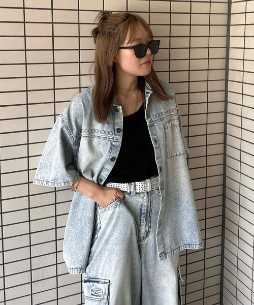 sedacle（セダクル）の「エンボスデニムジャケット【SEUP着用可能】（シャツ/ブラウス・メンズ・ライトブルー/インディゴブルー・SMALL/MEDIUM/LARGE）」の4枚目の写真