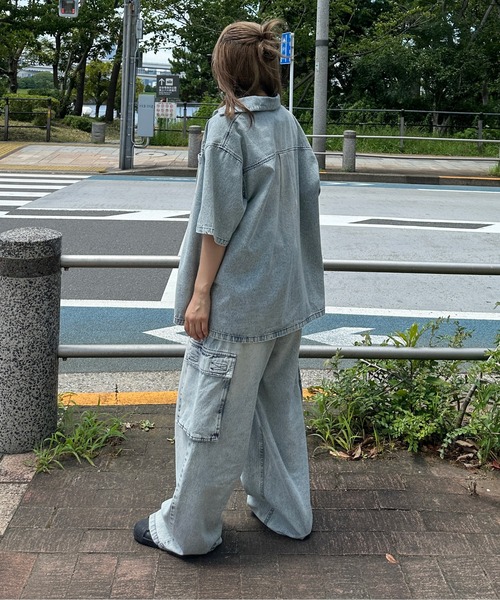 sedacle（セダクル）の「エンボスデニムジャケット【SEUP着用可能】（シャツ/ブラウス・メンズ・ライトブルー/インディゴブルー・SMALL/MEDIUM/LARGE）」の8枚目の写真
