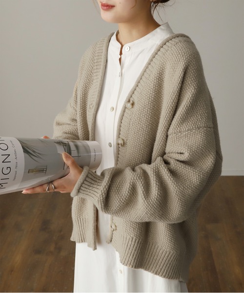 HUG.U(ハグユー)の「<選べる生地> 鹿のこショートカーデ 春夏薄手ver.新発売!(カーディガン/ボレロ・レディース・レッド/ベージュ/ダークグレー/マスタード/ブラック/アイボリー/ライトグレー/ホワイト/ミント/ライトブルー/ブラック系その他/レッド系その他・FREE)」の7枚目の写真