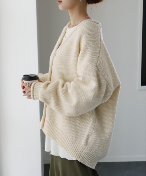 HUG.U(ハグユー)の「<選べる生地> 鹿のこショートカーデ 春夏薄手ver.新発売!(カーディガン/ボレロ・レディース・レッド/ベージュ/ダークグレー/マスタード/ブラック/アイボリー/ライトグレー/ホワイト/ミント/ライトブルー/ブラック系その他/レッド系その他・FREE)」の3枚目の写真
