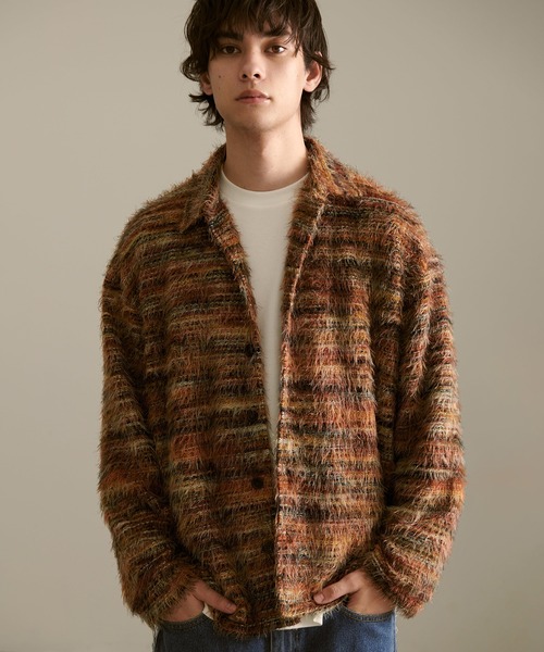 Revo.（レボ）の「Revo. モヘアライク ルーズフィット グラデーション ミックスカラー シャギーニット シャツカーディガン（シャツ/ブラウス・メンズ・レッド系/ブラウン系/グリーン系・2/1）」の9枚目の写真