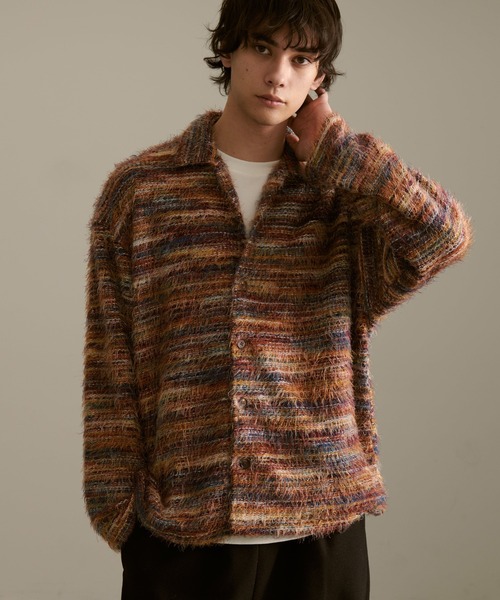 Revo.（レボ）の「Revo. モヘアライク ルーズフィット グラデーション ミックスカラー シャギーニット シャツカーディガン（シャツ/ブラウス・メンズ・レッド系/ブラウン系/グリーン系・2/1）」の12枚目の写真