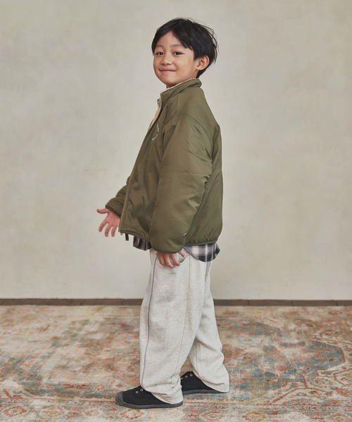 URBAN RESEARCH DOORS（アーバンリサーチドアーズ）の「裏毛切替ラインパンツ(KIDS)（その他パンツ・キッズ・チャコールグレー/ホワイト系その他・120/135/105）」の4枚目の写真