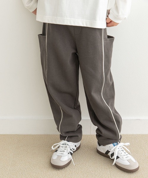 URBAN RESEARCH DOORS（アーバンリサーチドアーズ）の「裏毛切替ラインパンツ(KIDS)（その他パンツ・キッズ・チャコールグレー/ホワイト系その他・120/135/105）」の16枚目の写真