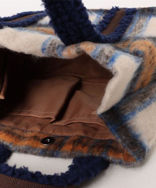 T・S・L（ティーエスエル）の「【T.S.L】チェック×ボアラインハンドルバック(846551)（ハンドバッグ・レディース・アイボリー/ベージュ/グレー・ALL）」の8枚目の写真