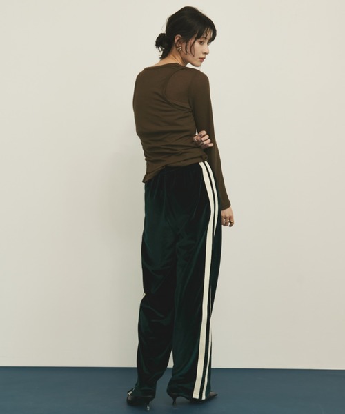 MERLOT（メルロー）の「レイヤードロンT（Tシャツ/カットソー・レディース・カーキ/ライトブルー/チャコールグレー・FREE）」の4枚目の写真