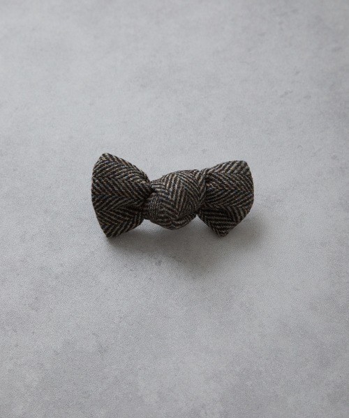 riziere（リジェール）の「ヘリンボーン柄蝶ネクタイ（ボタン取り外しシャツ対応）（蝶ネクタイ・キッズ・チャコール/ブラウン・FREE）」の7枚目の写真