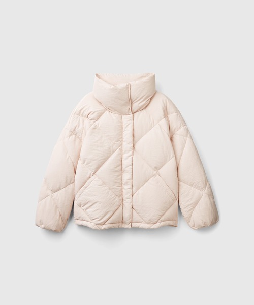 BENETTON (UNITED COLORS OF BENETTON)（ベネトンユナイテッドカラーズオブベネトン）の「【GREEN B】キルティングナイロンハイネックダウンジャケット・コート（ダウンジャケット/コート・レディース・オフホワイト/ピンクベージュ/ブラック・X-SMALL/SMALL/LARGE/MEDIUM）」の13枚目の写真