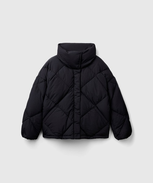 BENETTON (UNITED COLORS OF BENETTON)（ベネトンユナイテッドカラーズオブベネトン）の「【GREEN B】キルティングナイロンハイネックダウンジャケット・コート（ダウンジャケット/コート・レディース・オフホワイト/ピンクベージュ/ブラック・X-SMALL/SMALL/LARGE/MEDIUM）」の16枚目の写真