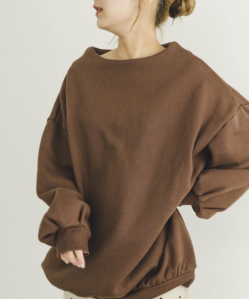 ITEMS URBANRESEARCH(アイテムズ アーバンリサーチ)の「裏起毛ボートネックスウェット(スウェット・レディース・ブラウン/グレー系その他/オフホワイト・FREE)」の6枚目の写真