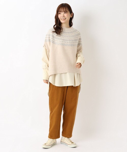 one'sterrace(ワンズテラス)の「求心柄ニットベスト(ベスト・レディース・ダークブラウン系8/ベージュ系8/グレー系4・02)」の14枚目の写真
