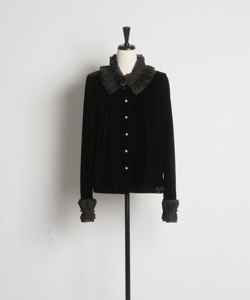 tocco closet(トッコ クローゼット)の「【ZOZO限定】衿×カフスチュールパールカーディガン(カーディガン/ボレロ・レディース・ホワイト/ブラック・M)」の5枚目の写真