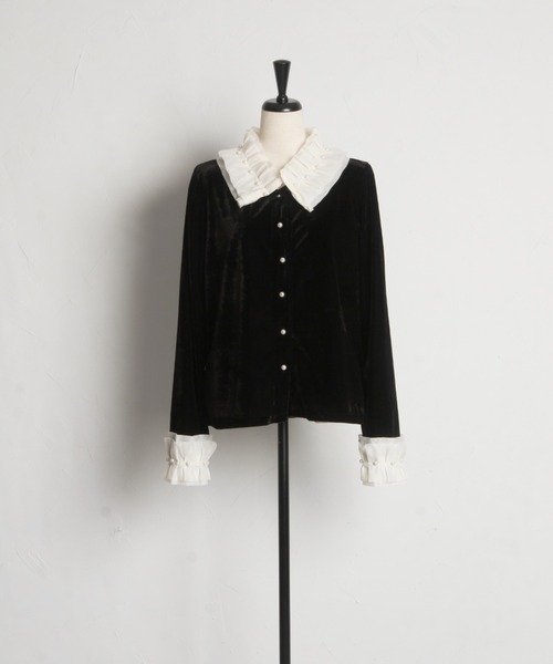 tocco closet(トッコ クローゼット)の「【ZOZO限定】衿×カフスチュールパールカーディガン(カーディガン/ボレロ・レディース・ホワイト/ブラック・M)」の6枚目の写真
