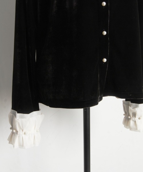 tocco closet(トッコ クローゼット)の「【ZOZO限定】衿×カフスチュールパールカーディガン(カーディガン/ボレロ・レディース・ホワイト/ブラック・M)」の12枚目の写真