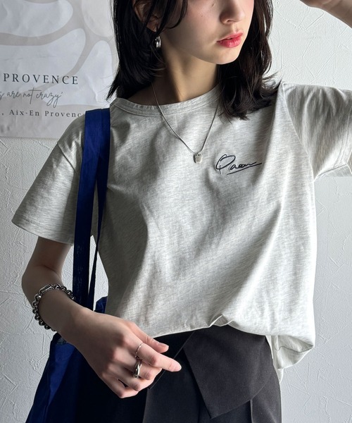 classicalelf(クラシカルエルフ)の「こなれ感たっぷり。オーガニックコットン100%胸元PAEAN刺繍Tシャツ(半袖)(Tシャツ/カットソー・レディース・ブラック/ホワイト×ブラック/ピンクベージュ/オフホワイト/オートミール/チャコール・MEDIUM/LARGE/X-LARGE/SMALL)」の18枚目の写真