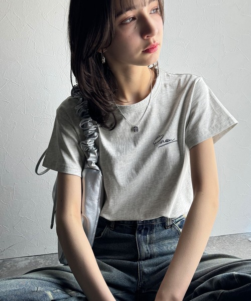 classicalelf(クラシカルエルフ)の「こなれ感たっぷり。オーガニックコットン100%胸元PAEAN刺繍Tシャツ(半袖)(Tシャツ/カットソー・レディース・ブラック/ホワイト×ブラック/ピンクベージュ/オフホワイト/オートミール/チャコール・MEDIUM/LARGE/X-LARGE/SMALL)」の13枚目の写真