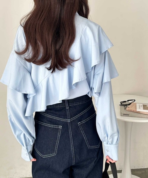 GeeRA(ジーラ)の「アシメデザインフリルシャツ(シャツ/ブラウス・レディース・オフホワイト/ブルー・LARGE/MEDIUM)」の6枚目の写真