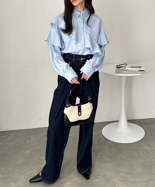 GeeRA(ジーラ)の「アシメデザインフリルシャツ(シャツ/ブラウス・レディース・オフホワイト/ブルー・LARGE/MEDIUM)」の18枚目の写真
