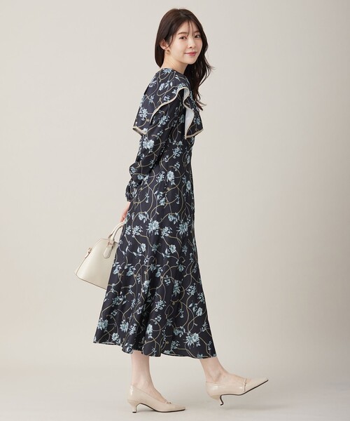 ANY SIS（エニィスィス）の「【洗える】スカーフデザインプリント ワンピース（ワンピース・レディース・ネイビー系4/アイボリー系4・0）」の7枚目の写真