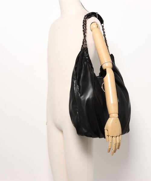 Andemiu（アンデミュウ）の「チェーンラウンドショルダー304064（トートバッグ・レディース・ベージュ/ブラック・FREE）」の20枚目の写真