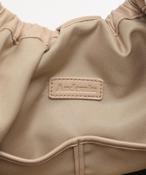 Andemiu（アンデミュウ）の「チェーンラウンドショルダー304064（トートバッグ・レディース・ベージュ/ブラック・FREE）」の15枚目の写真