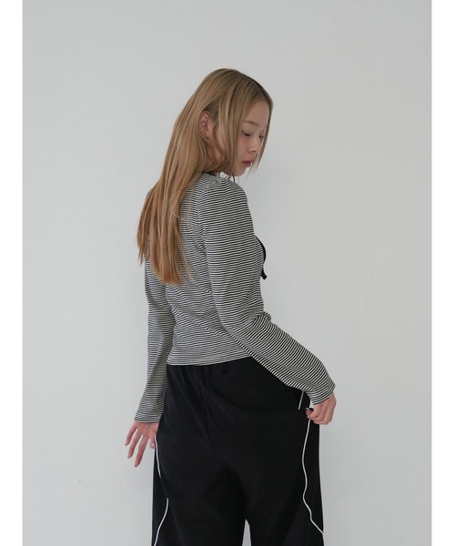 Uenui（ウニュイ）の「【 cunii 】リボンストラップ ボーダー パフスリーブ トップス ロンT 長袖カットソー（Tシャツ/カットソー・レディース・ブラック/グレー・FREE）」の19枚目の写真