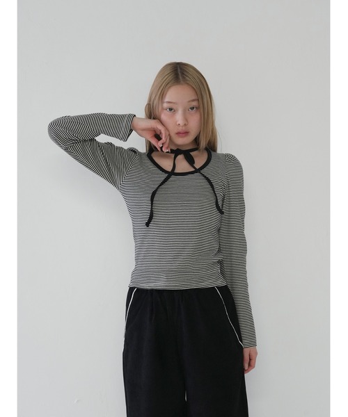 Uenui（ウニュイ）の「【 cunii 】リボンストラップ ボーダー パフスリーブ トップス ロンT 長袖カットソー（Tシャツ/カットソー・レディース・ブラック/グレー・FREE）」の15枚目の写真