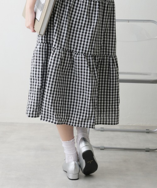 DEMETER（デメテル）の「スクエアトゥ ダブルリボン ストラップ パンプス（パンプス・レディース・ベージュ/ブラック/シルバー・L/M/S/LL）」の20枚目の写真