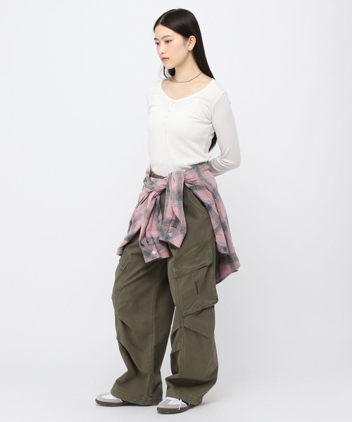 3.3 Field Trip (3.3フィールドトリップ)の「3.3 Field Trip/ボタンUネック長袖T(Tシャツ/カットソー・レディース・グレー/アイボリー・FREE)」の4枚目の写真